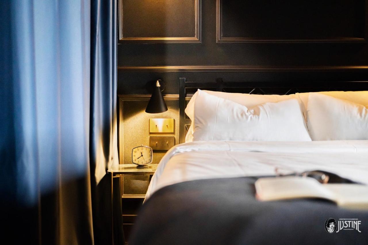 Suite Shibari By Justine Apartments Sobria Elegante Y Pecaminosa Apartamento Turistico En Madrid Rio Ngoại thất bức ảnh
