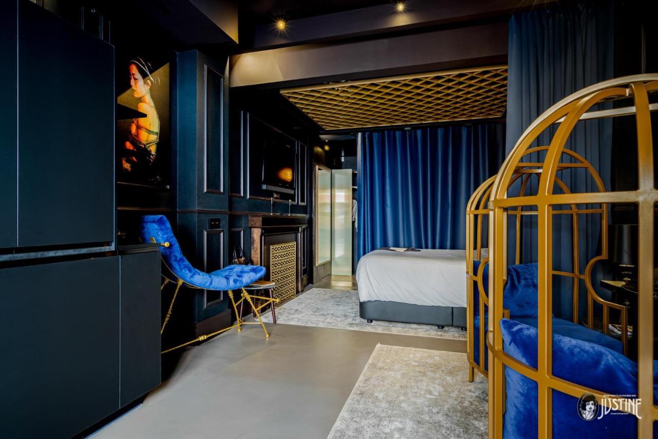 Suite Shibari By Justine Apartments Sobria Elegante Y Pecaminosa Apartamento Turistico En Madrid Rio Ngoại thất bức ảnh
