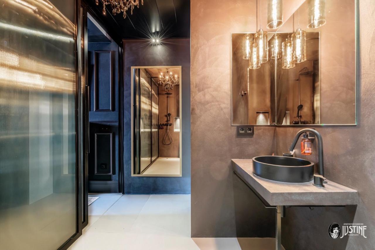 Suite Shibari By Justine Apartments Sobria Elegante Y Pecaminosa Apartamento Turistico En Madrid Rio Ngoại thất bức ảnh