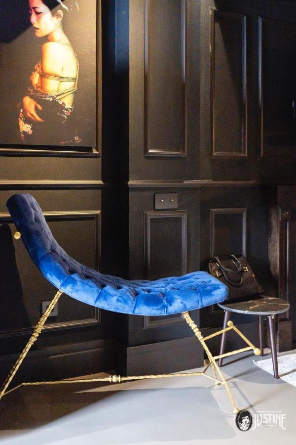 Suite Shibari By Justine Apartments Sobria Elegante Y Pecaminosa Apartamento Turistico En Madrid Rio Ngoại thất bức ảnh